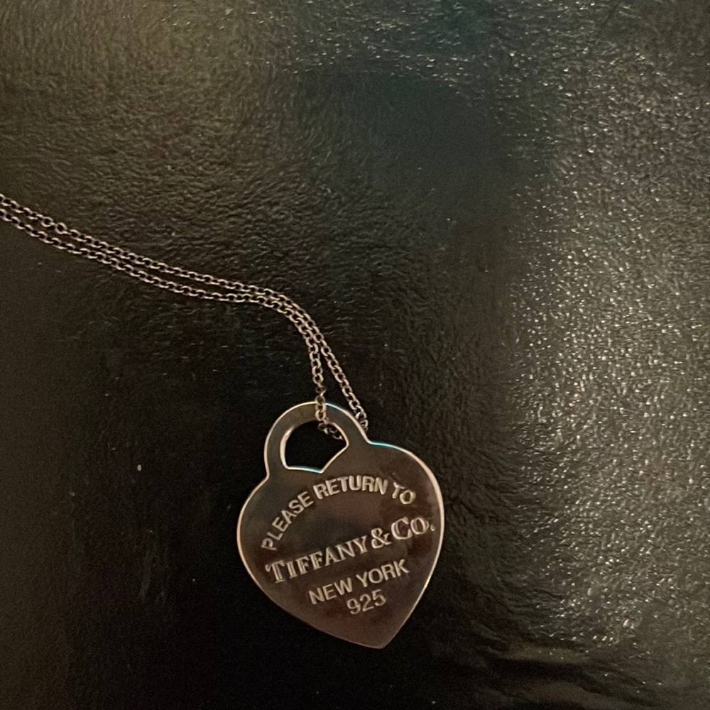 Tiffany&Co silver heart necklace